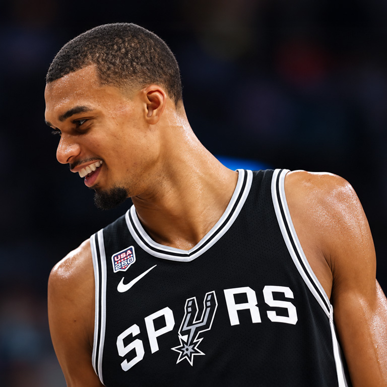 Voir Wembanyama, LeBron, Curry ou Giannis